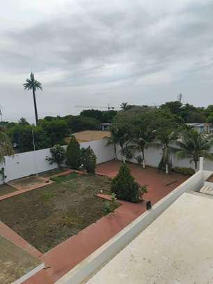 Grande villa a louer image 8