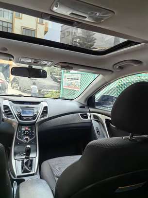 Hyundai Elantra 2016 image 4