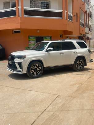 TOYOTA 4RUNER image 10
