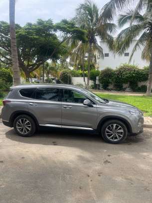 Hyundai Santafe 2020 image 6