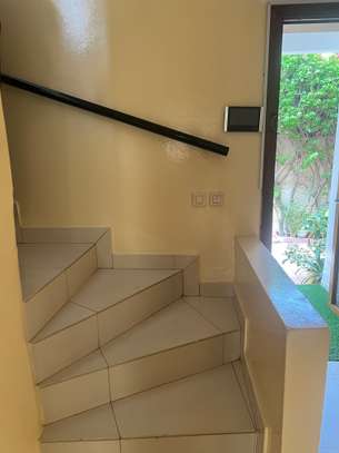 Belle villa F5 à louer sur la VDN image 6