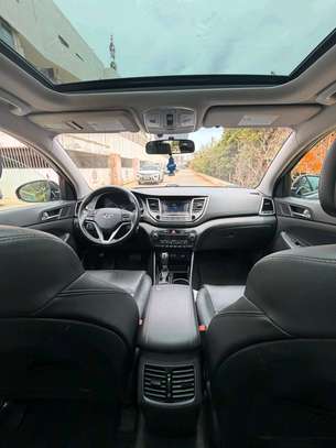 HYUNDAI TUCSON 2.0 ESSENCE AUTOMATIQUE 2017 image 4
