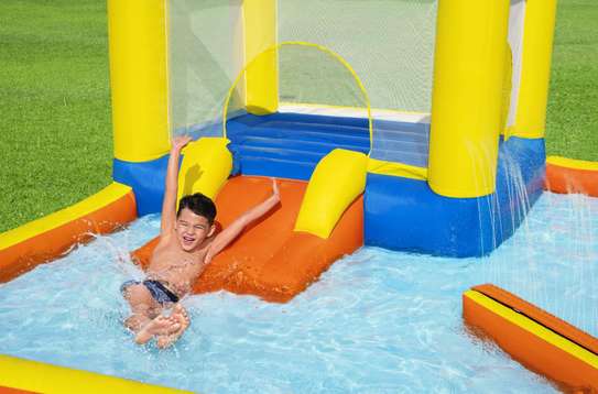 Aire de jeu gonflable BESTWAY avec PISCINE image 2