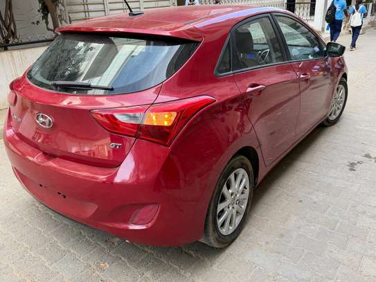 Hyndai Elantra Gt  2016 image 10