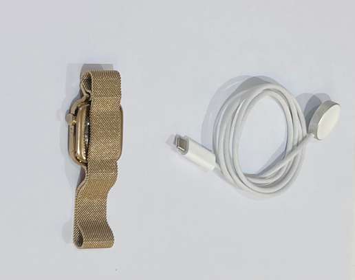 Apple Watch S11 42mm gold image 3