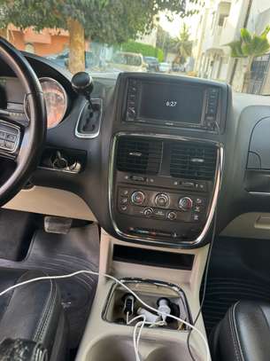 DODGE GRAND CARAVANE 7 places 2017 image 5