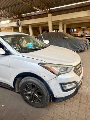 HYUNDAI SANTAFE 2014 image 2
