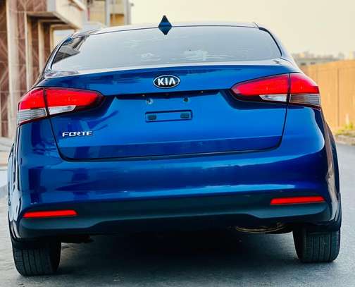 Kia fortè 2018 image 8