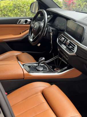 Bmw x5 2019 image 8
