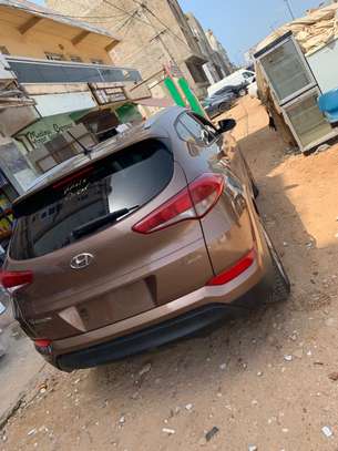 HYUNDAI TUCSON 2016 image 6