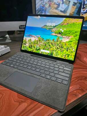 Microsoft surface pro 8 image 2
