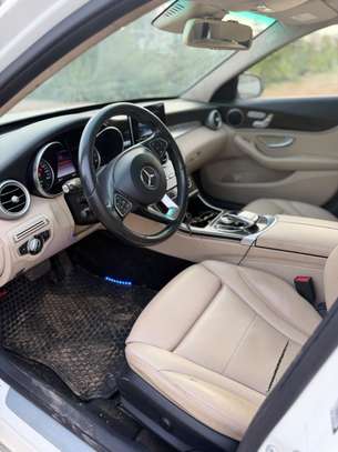 MERCEDES C300  ANNÉE 2016 image 6