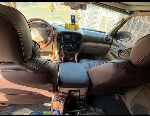 Toyota Land Cruiser 2001 image 4