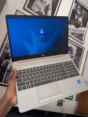 HP g9 / i7 12th gen / 512gb / 16gb ram ordinateur image 4