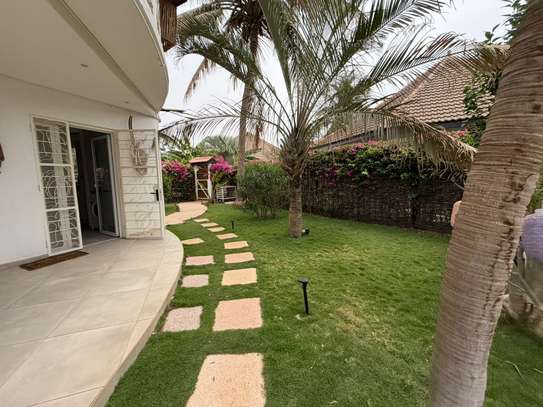 À VENDRE – Villa en résidence bord de mer à Saly image 15