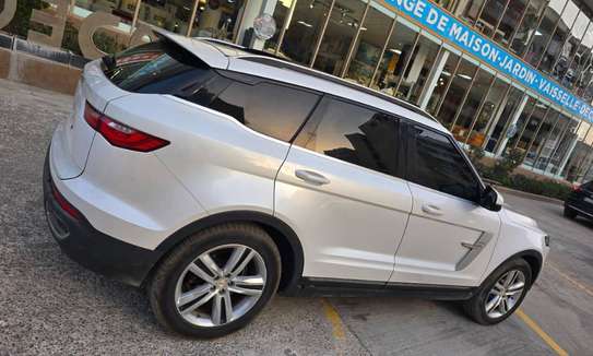 Zotye Auto 2017 image 13