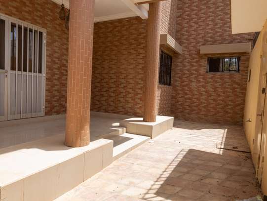 Villa r+2 aux mamelles image 14