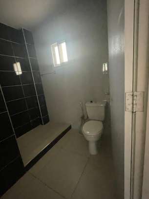 Appartement F4 à louer au Point E image 4