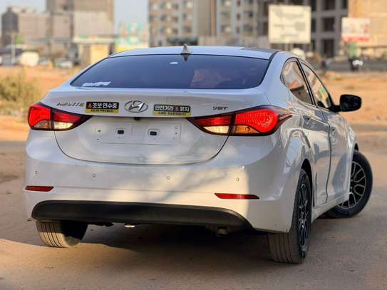 Hyundai elantra image 5
