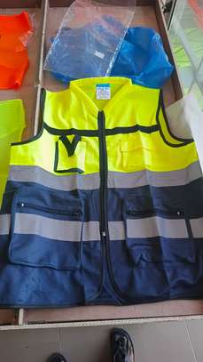 Tenues et gilets de travail image 8