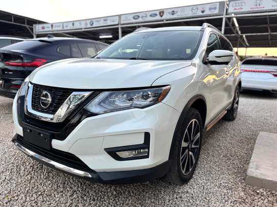 Nissan rogue image 2