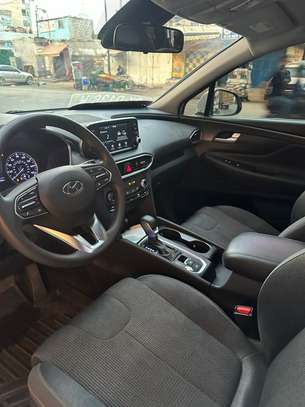 Hyundai santafè 2019 image 12