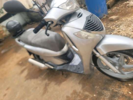 Hunda SH 125 image 3