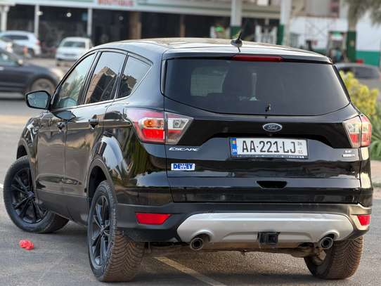 Ford escape image 6