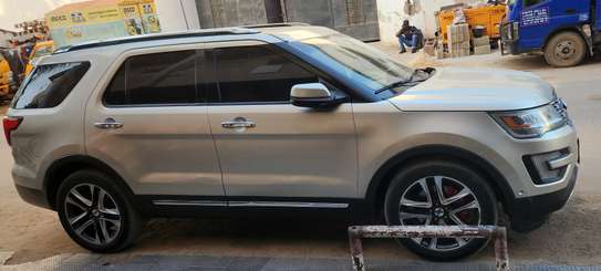 Ford Explorer 2017 image 3