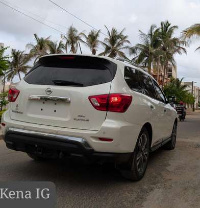 NISSAN PATHFINDER PLATINIUM VIP image 12