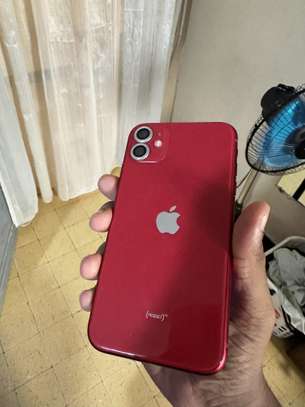 IPhone11 - 128giga image 2