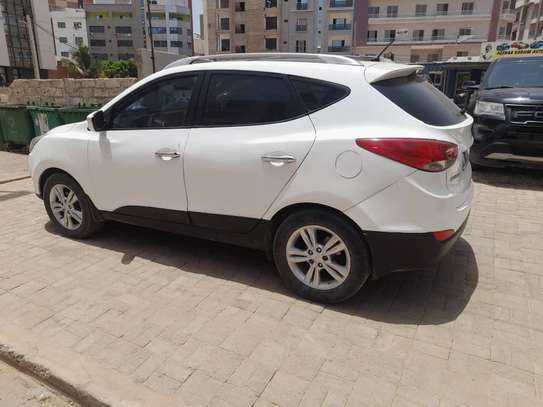 Hyundai Tucson 2011 image 6