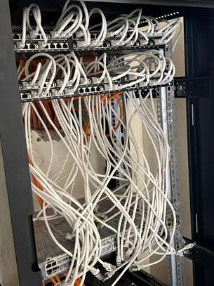 FOUREAUTAGE ET CABLAGE RESEAUX - TELEPHINIQUE image 6