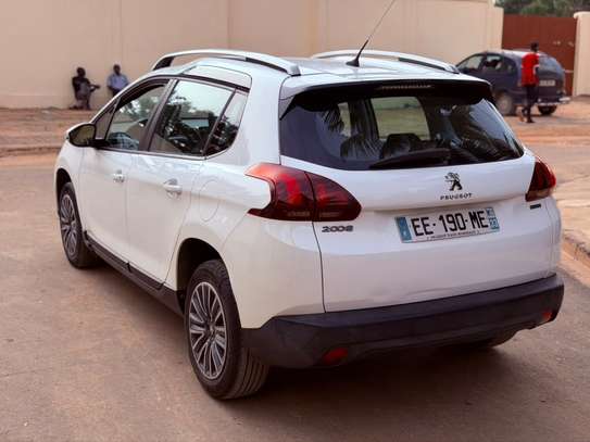 Peugeot 2008 image 4