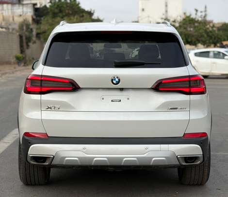 BMW X5 2023 image 6