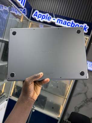 MacBook Pro M1 Max 16 pouces Ram 64Go SSD 1To image 6