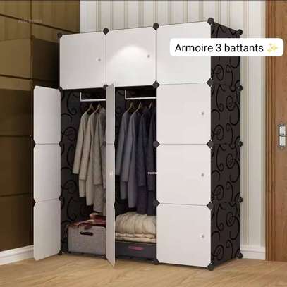 Armoire 3 battants blanche avec range chaussures intégré image 4