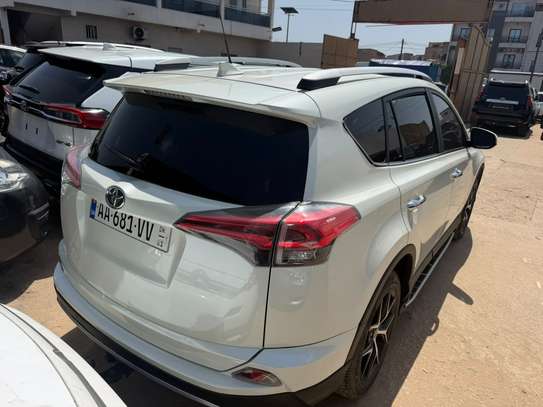 Toyota rav 4 2018 image 4