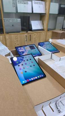 iPad Pro 12.9 M1 image 2