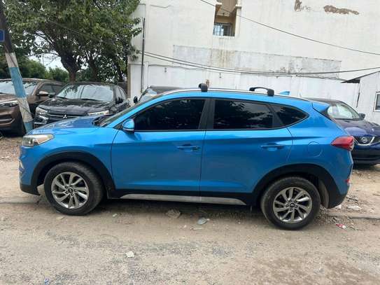 Hyundai Tucson image 6