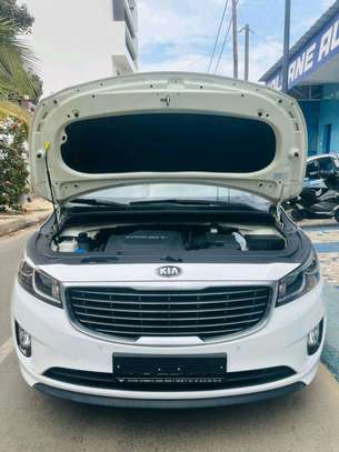 Kia carnivale 2017 image 5