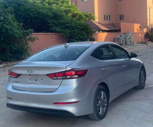 HYUNDAI ELANTRA ANNEE: 2017 image 8