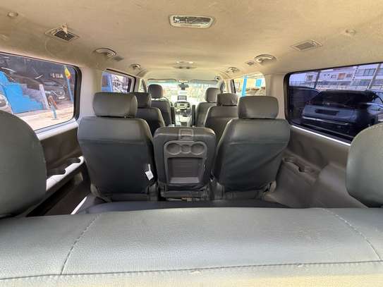 Hyundai Starex  11 places image 11