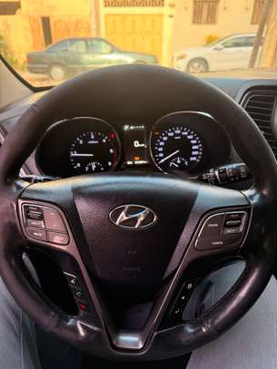 Hyundai santafe 2016 image 3