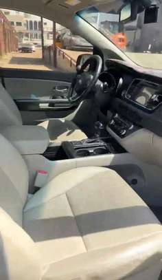 Kia carnaval 7places automatique diesel image 3
