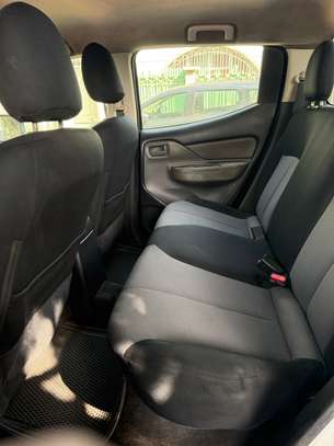 L200 Misthibisi image 8