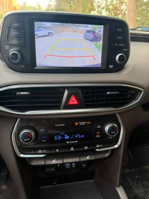 Hyundai Santa Fe 2020 full options image 6