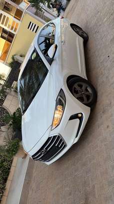 HYUNDAI AVANTE Année 2018 image 8