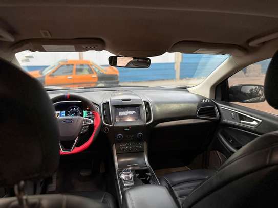 Location voiture Ford edge image 3