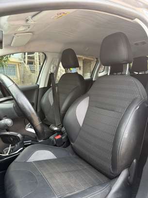 Peugeot 2008 allure 2017 manuel diesel venant image 5